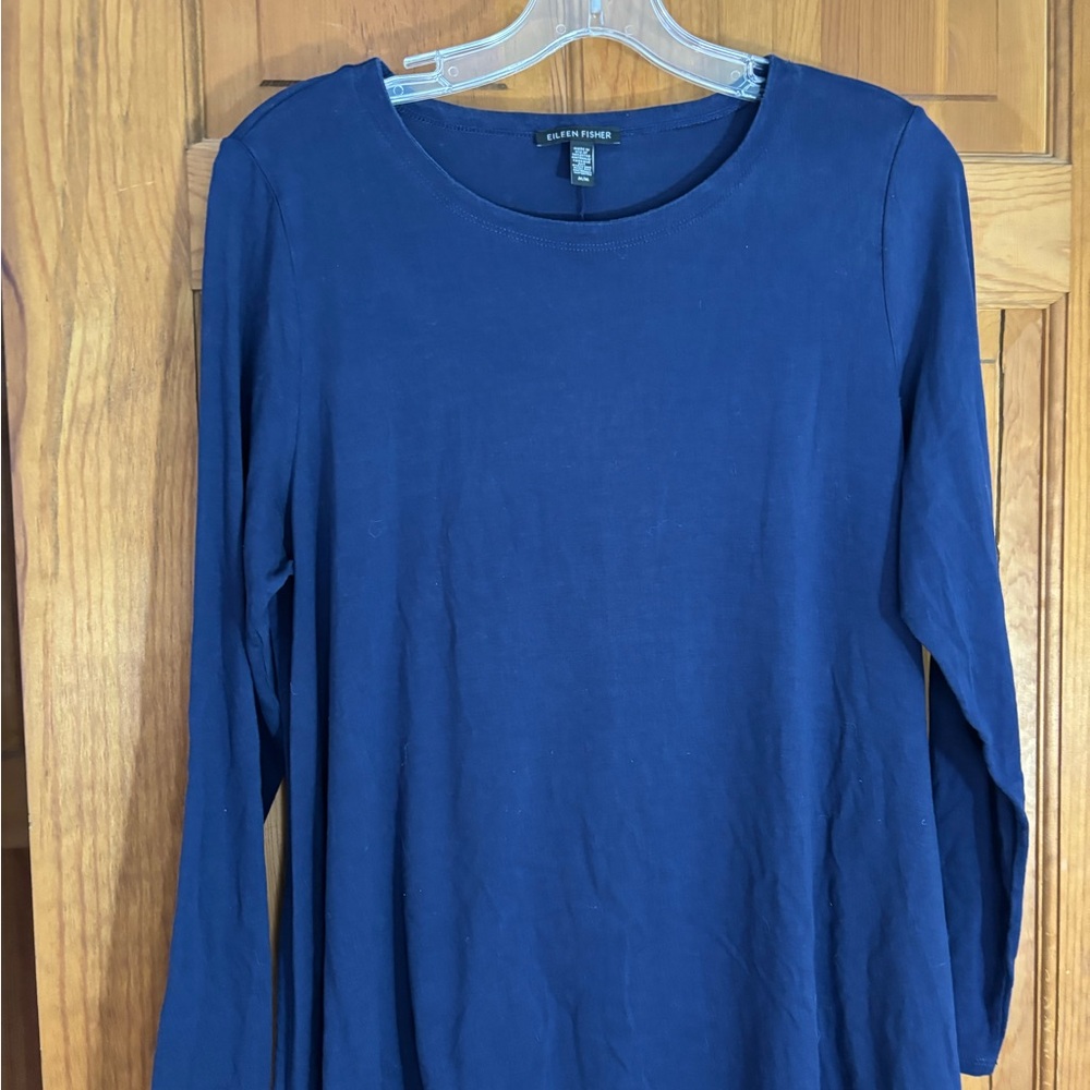 Eileen Fisher Long Sleeve Crew Neck Tee in Organic Cotton, EUC
